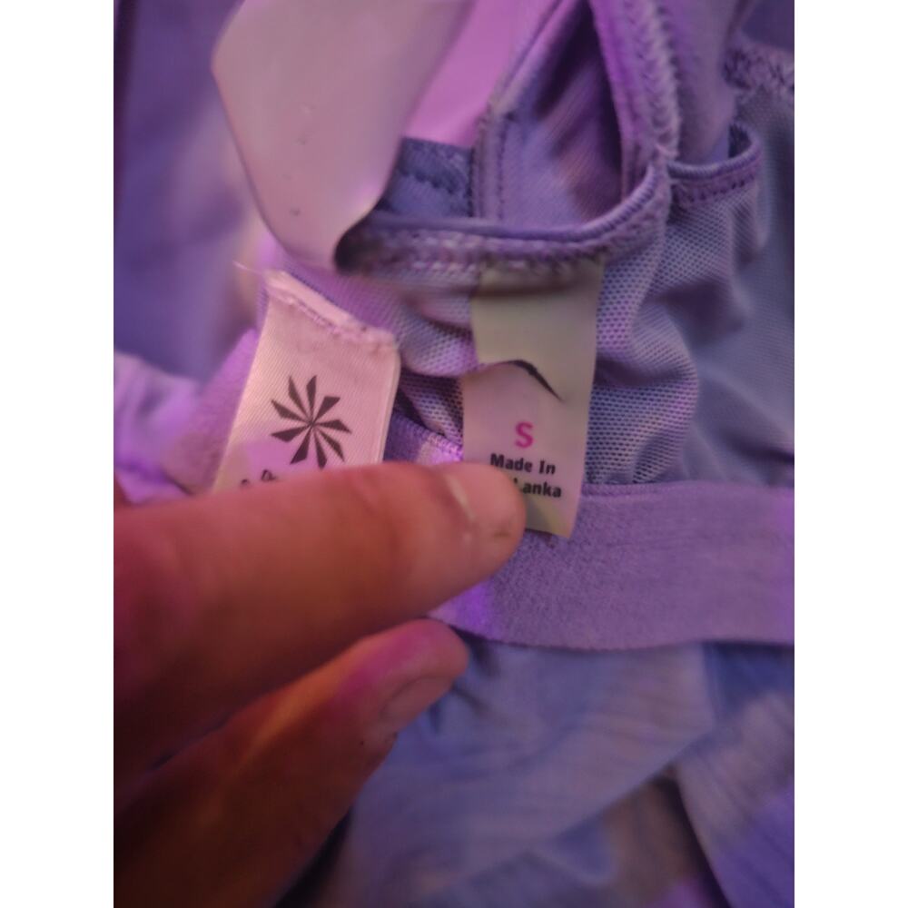 Athleta Crunch & Punch Tank Top Lavender Purple Built-In Bra Yoga Workout-Small - Picture 7 of 8